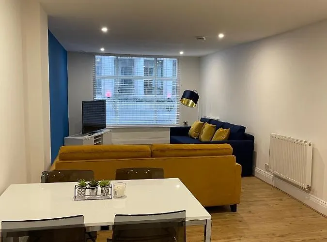 Luxury 2-Bedroom Apartment In The Heart Of Manchester City Centre